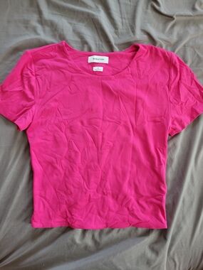 Wilfred Hot Pink Short Sleeve Tee